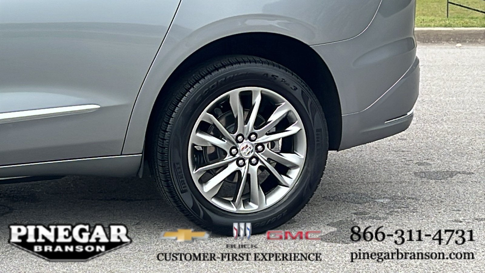 2024 Buick Enclave — detail view